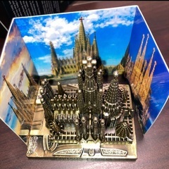 サクラダファミリア置き物、スペインお土産の画像