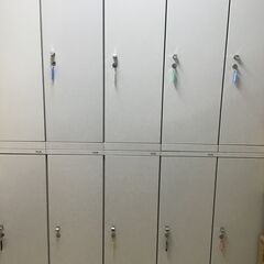 残り5個！中古　PLUS　プラス　鍵付　ロッカー　1個3000円...
