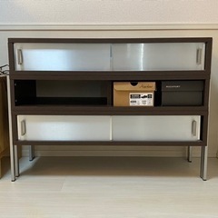 伸縮するラック