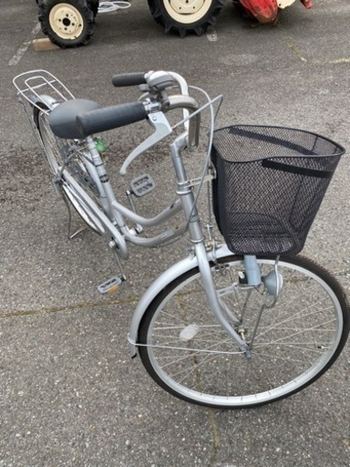 26インチ自転車　カゴ付綺麗です。