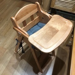 ベビーチェア　テーブル付き　折りたたみ式