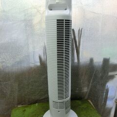 F838　アイリスオーヤマ　タワーファン  TWF-M72   扇風機 ２０１８年製の画像