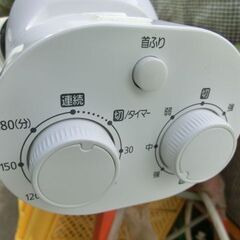 F838　アイリスオーヤマ　タワーファン  TWF-M72   扇風機 ２０１８年製の画像