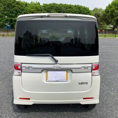 タントカスタム　ホワイトパール　ナビ付の画像