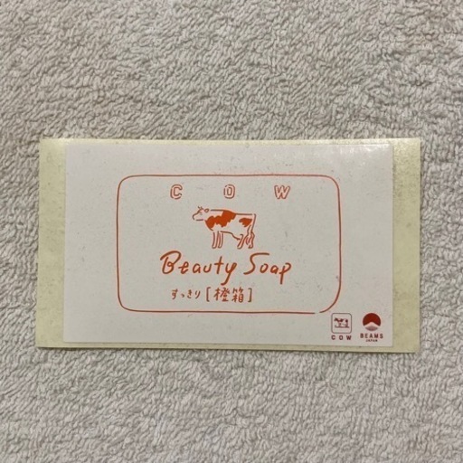 牛乳石鹸　beams コラボステッカー