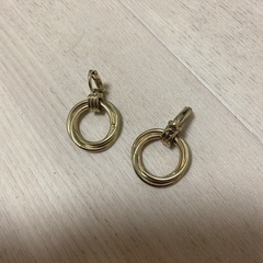 ゴールド　イヤリング