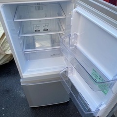 2017年製☆美品 中古☆三菱 146L「ラウンドカットデザイン」耐熱トップ