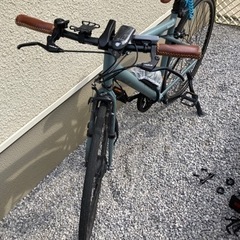 【ｼﾞｬﾝｸ】電動ｱｼｽﾄ付きｸﾛｽﾊﾞｲｸSylphide -700C【シルフィード】軽量約16㎏ﾗｲﾄ泥除け鍵付の画像