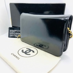CHANEL シャネル チェーンショルダー エナメル パテント レザー ブラックの画像
