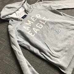 AMERICAN EAGLE パーカー　♬