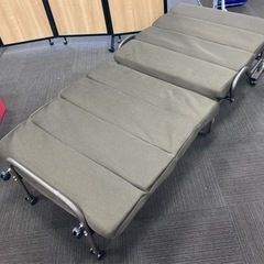 【現状品】折り畳み式ベッド (タテ205×ヨコ88×高さ39)