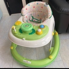 ベビー歩行器2500円