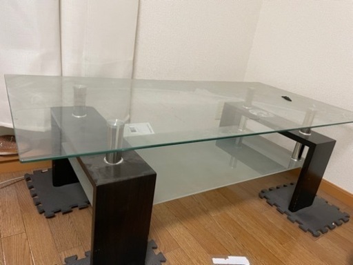 ガラステーブル