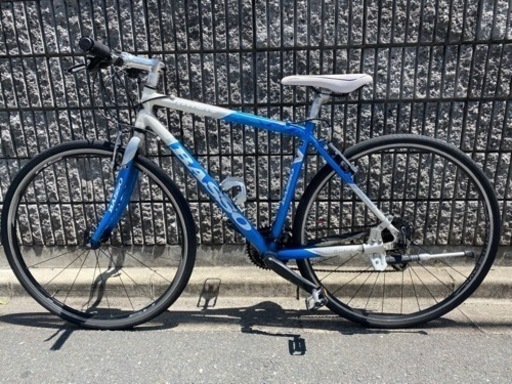 クロスバイク　BASSO