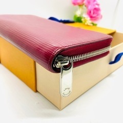 LOUIS VUITTON ヴィトン エピ 赤  長財布 レディースの画像