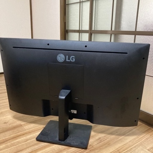 【値下げ中】LG大画面4Kモニター　42.5インチ　リモコン付