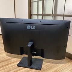 【値下げ中】LG大画面4Kモニター　42.5インチ　リモコン付の画像