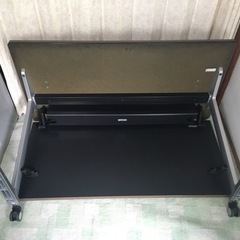 Okamura デスク4台セットの画像