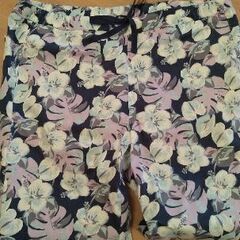 ユニクロ　レディース　パンツ　紺　花柄　XLサイズの画像