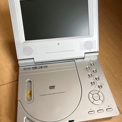 昔のDVDプレーヤー（ジャンク品）