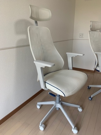 オフィス椅子2個(3千円ずつ)