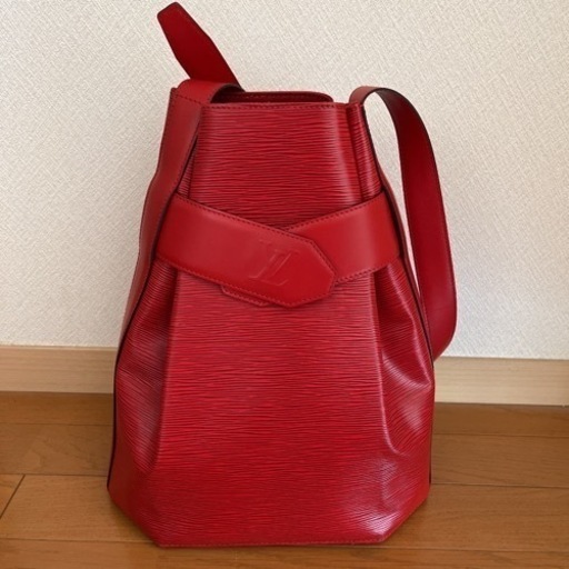 美品ルイヴィトン　バッグ　サックデポールGMエピ