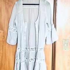 美品　r.p.s アールピーエス ☆薄手の七部袖カーディガン　色＝ライトグレー　Mサイズの画像