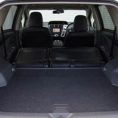 自社ローンって知ってますか？信販会社を通さないんです😎金利０％＆キャンペーン中✨装備充実！トヨタ プリウス　アルファ Ｇ　ツーリングセレクション🚗の画像