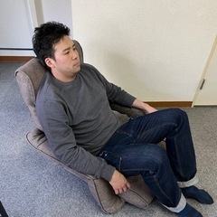8/15には捨てます。1人用座椅子(肘置き付き)の画像