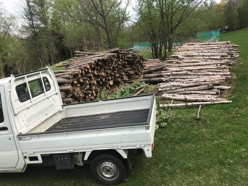間伐材　薪　薪ストーブ　薪割り　キャンプ　キャンプ場　300kg