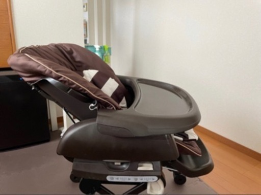 コンビ 電動ハイローチェア ネムリラ4キャスAT