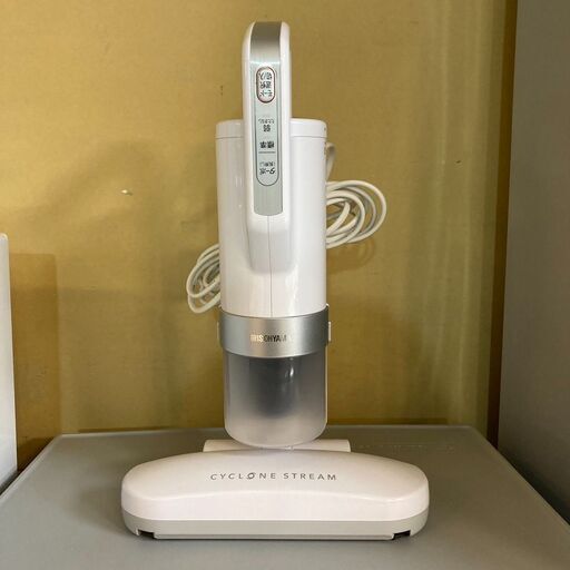 ✨期間限定・特別価格✨アイリスオーヤマ　IC-FAC2 布団クリーナー 2020年製 中古家電