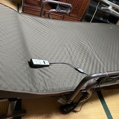電動リクライニングベッド