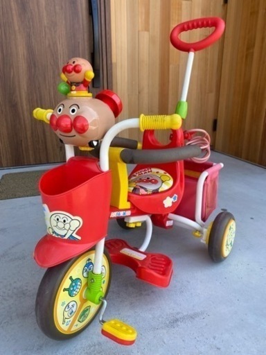 【売約済】おでかけ三輪車 わくわくアンパンマンごう ピースII レッド