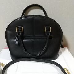 小振りだけど、容量はそこそこ
