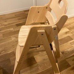 値下げしました。子供用の椅子お譲りします。