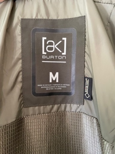 【値下げ中】BURTON ak 上下セット　ビブパン