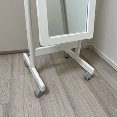鏡の画像