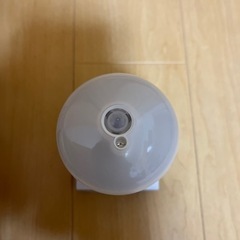 アイリスオーヤマ　ECOHiLUX LDR5L-H-S6   LED電球  [電球色]　人感ｾﾝｻｰ付の画像