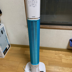 YUASA扇風機　タワー型