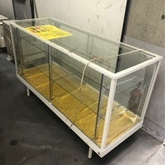 ショーケース