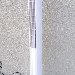 タワー型扇風機（高さ：約115cm）