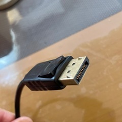 HDMI-DisplayPort 変換アダプタの画像