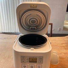 【ほぼ新品】ニトリ3合炊飯ジャー