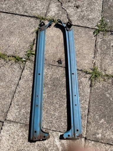 ジムニー　幌用ピラー左右