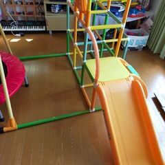 アンパンマンジャングルジム、ブランコ