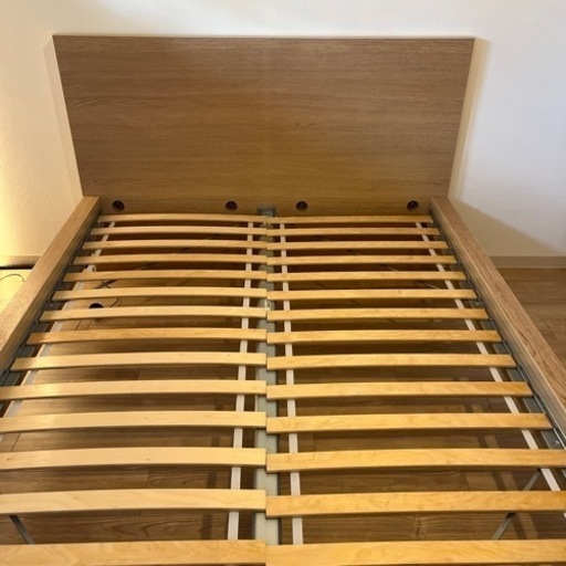 交渉可能早い者勝ち！【急募】【お渡し5/8.5/913時まで限定】IKEA ダブルベッドフレーム　