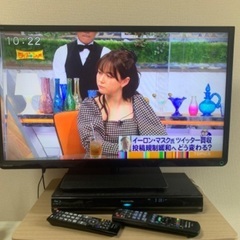 東芝液晶テレビ32型　ブルーレイDVDレコーダー