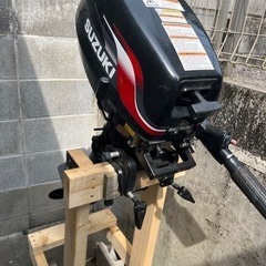 スズキ　5馬力船外機(2スト)
