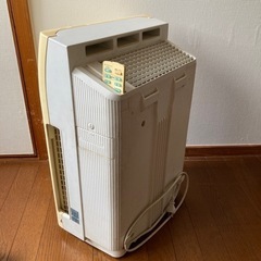 空気清浄機　ダイキンACM75J-Wの画像